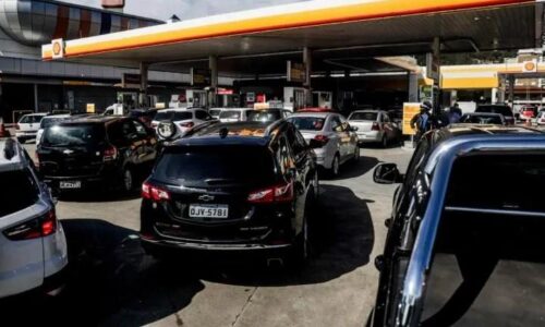 Em Manaus, Comando Vermelho exige redução de preços em postos de gasolina e ameaça se houver desobediência