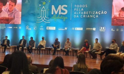 Prefeito de Figueirão participa do lançamento do Programa MS Alfabetiza