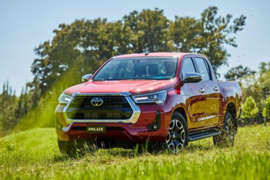 Toyota lança linha 2022 da Hilux no Brasil; confira os preços