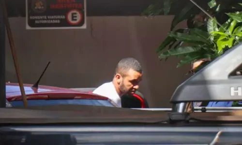 Preso homem que matou um e deixou outro paraplégico em conveniência