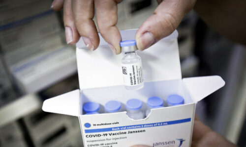 Anvisa aprova registro definitivo da vacina da Janssen contra Covid-19 