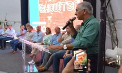 Governador entrega obra e participa de abertura do Showtec