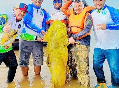Comandante do 5º BPM de Coxim fisga Jaú de 90 kg no Rio Taquari