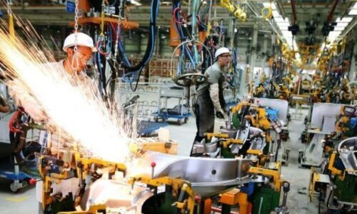 CNI projeta crescimento de 3,1% da economia brasileira em 2022