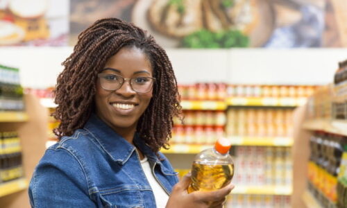 Rótulos de alimentos mudam a partir de hoje – veja como identificar produtos que fazem mal à saúde
