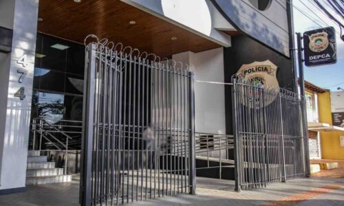 Pai identifica hematomas e feridas constantes em menino de 2 anos e procura a polícia