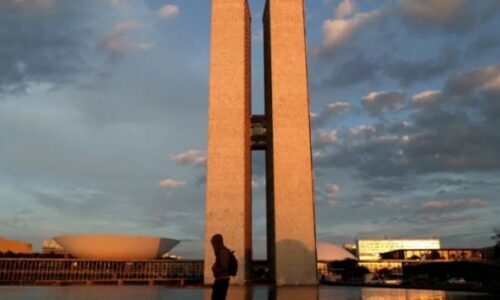 Congresso empossa hoje 513 deputados e 27 senadores