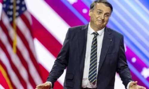 Bolsonaro afirma que volta ao Brasil está ‘pré-marcada’ para dia 30