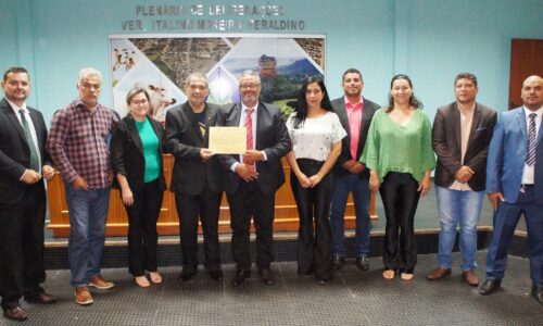 Vereador Abadio Ribeiro homenageia Igreja Assembleia de Deus/MS