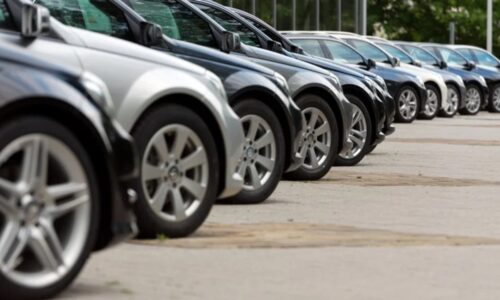 Governo vai anunciar volta dos carros populares e plano de incentivo à indústria