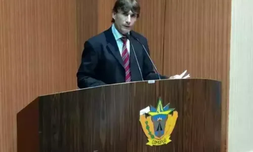 Vereador de Camapuã é atacado a facadas pela ex-esposa e socorrido por vizinho