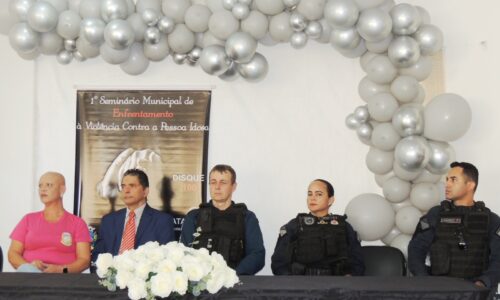 CRAS REALIZA 1º SEMINÁRIO MUNICIPAL DE ENFRENTAMENTO À VIOLÊNCIA CONTRA A PESSOA IDOSA