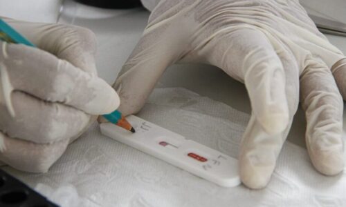Primeira semana do ano registra 275 casos e seis mortes por Covid-19 em MS